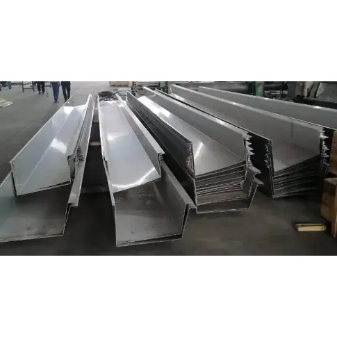 Stalowy system rynnowy dla budynków